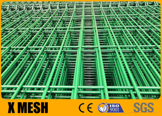 el PVC de Mesh Fencing del metal de 4 dobleces cubrió a BS 10244 50mmx200m m