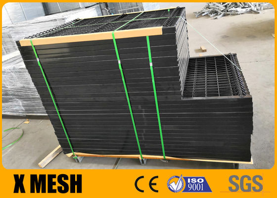 el PVC anti de Mesh Fence de la subida de la anchura de 3M del alambre de 4m m cubrió RAL 9005