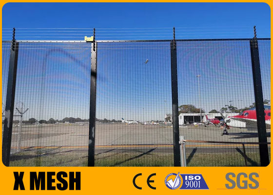 la subida anti Mesh Fence Black Color Powder del tamaño 80m m del poste de la altura de los 2.0m cubrió para el aeropuerto